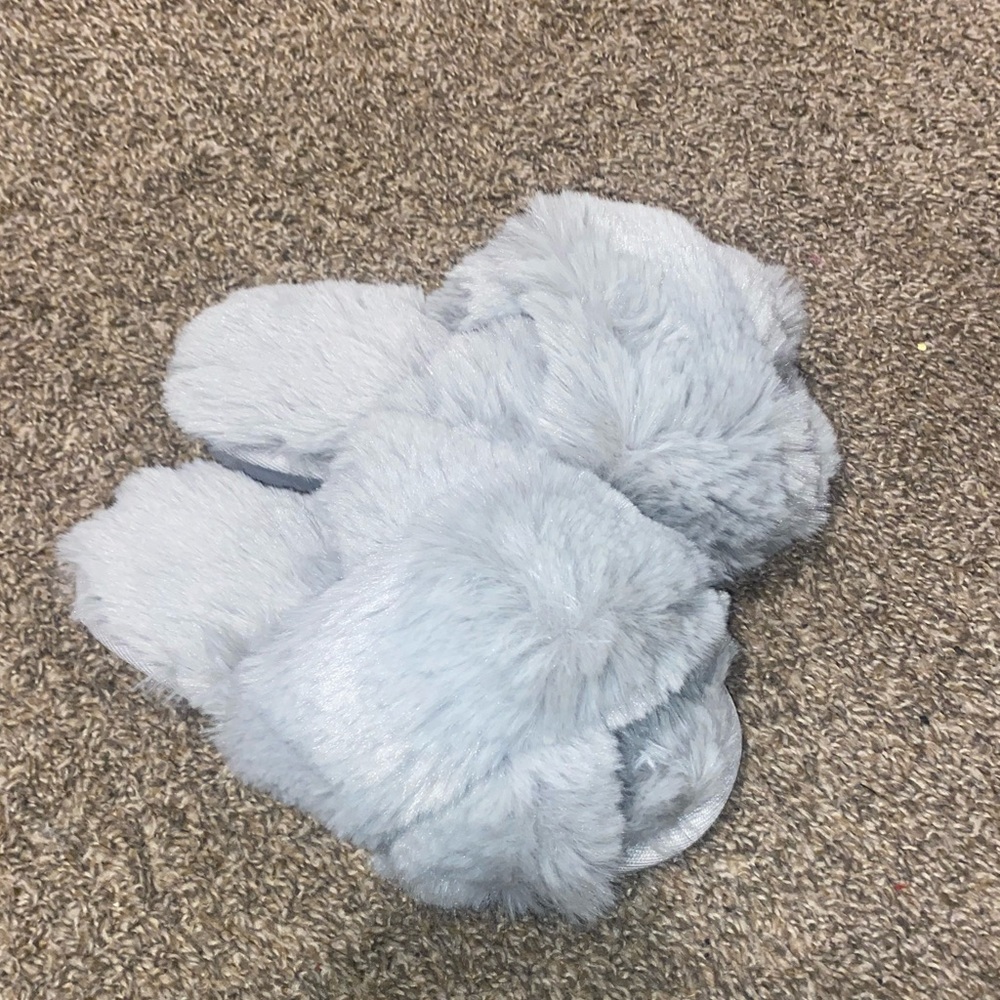 gray fizzle slippers